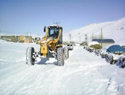 Doğu'da 204 köy yolu ulaşıma kapalı!..