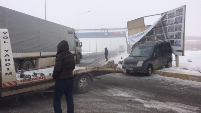 Erzurum'da kaza: 1 ölü, 2 yaralı