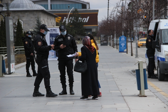 Erzurum kısıtlamaya uydu