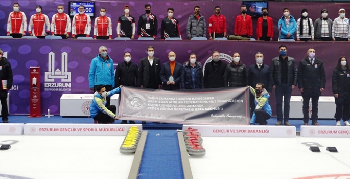 Esra Çakmur Curling Ligi başladı