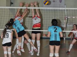 Voleybol grup müsabakaları