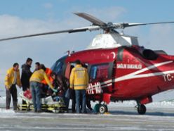 Ambulans helikopter hayat kurtarıyor