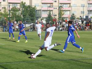 B.B. Erzurumspor ikinci hazırlık maçında güldü