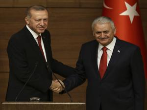 Başkan Erdoğan'dan Yıldırım'a şeref madalyası!