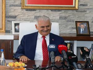 Binali Yıldırım'dan belediyelerdeki akraba ataması açıklaması!