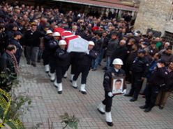 Şehit polis son yolculuğuna uğurlandı