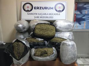 Erzurumda uyuşturucu operasyonu... Tam 112 kilogram esrar ele geçirildi