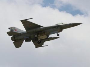 F-16'lar ikinci kez Suriye'de uçtu