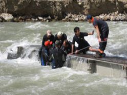 Derede kaybolan genci arama çalışmaları sürüyor