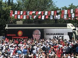 Muharrem İnce mitinginde tek tek herkesi aşağı indirdi