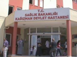 Eşinin kafasını taşla ezerek öldürdü