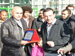 Başkan Korkut'a plaket