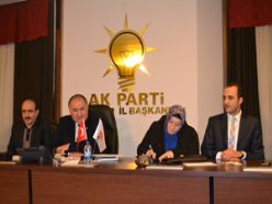 Yılmaz AK Parti teşkilatıyla toplandı