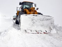 Erzurum'da 105 köy yolu ulaşıma kapandı