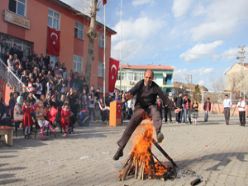 Erzurum'da Nevruz ateşi