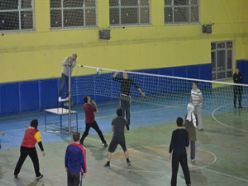 Şenkaya'da voleybol turnuvası sona erdi