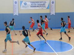 ETÜ'de basketbol turnuvası başladı