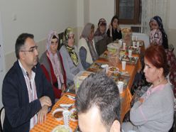 Bakım merkezinde anlamlı iftar