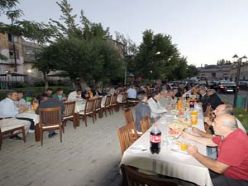 Başkan Cengiz'den personele iftar