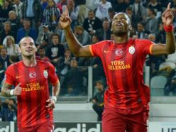 Drogba 'Umut' dağıttı