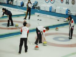 Curling 1. Lig müsabakaları başladı