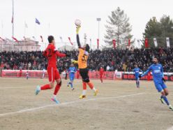 Erzurum fırsat tepti 1-1