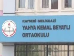 Dersi kaynatmak için zehirlendiler