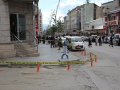 Flaş... Erzurum'da bomba paniği