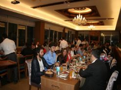 İş Bankası çalışanları iftarda buluştu