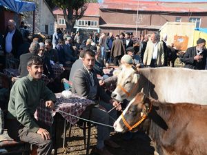 Erzurum'da kurban pazarı