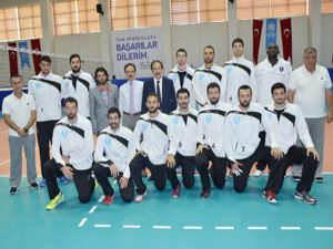 Başkan Bulutlar, sporseverleri maça davet etti