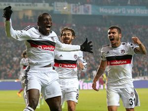 Beşiktaş fiyaka bozdu: 3-0