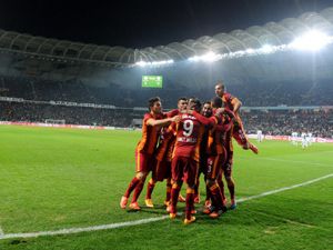 Aslan gol oldu yağdı!