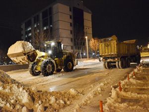 Palandöken Belediyesi'nden karla mücadele