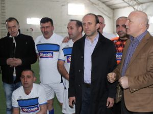 Dayanışma için futbol müsabakası