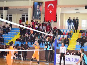 Voleybolda şampiyon Anadolu Lisesi