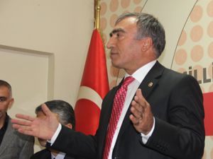 Milletvekili Öztürk: Bayrağa sahip çıkamayanlar Çanakkale'yi anlayamazlar