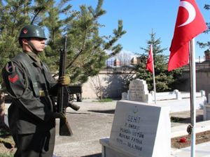 Çanakkale şehitleri Oltu'da anıldı