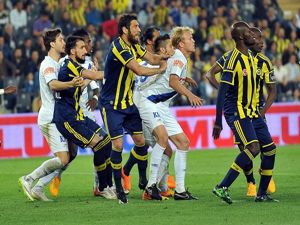 Fener ayağına sıktı!