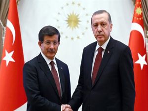 Hükümeti kurma görevi Davutoğlu'na