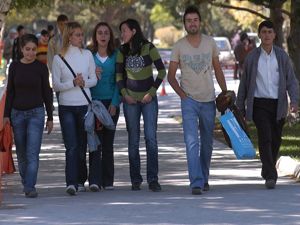 Erzurum'da öğrenciler gitti hayat durdu