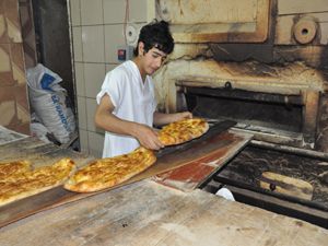 Fırın işçilerinin sıcak çilesi