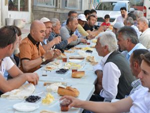 Başkan Korkut Yakutiye'nin muhtarları ile buluştu