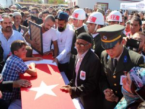 Erzurum şehidini gözyaşları ile uğurladı...