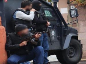 Diyarbakır'da IŞİD operasyonu: 2 polis şehit