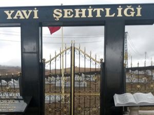 Başkan Sekmen'den şehitlere saygı