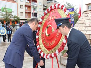 Oltu'da Cumhuriyet Bayramı törenlerle kutlandı