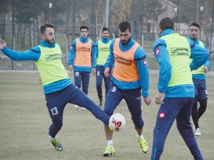 Mavi-Beyazlılar Kızılcabölük maçı hazırlıklarını tamamladı