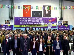 HDP'de Demirtaş ve Yüksekdağ ile devam kararı