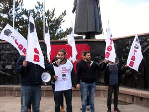 Erzurum'da basın açıklaması yapan TGB'lilere gözaltı